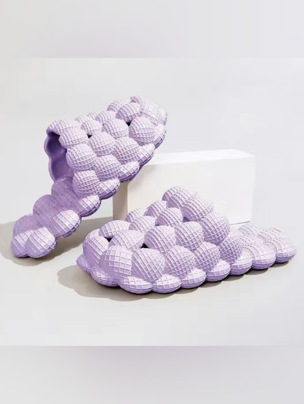 #158 Nwot unbranded purple bubble slides For Massage And Comfort 36-37